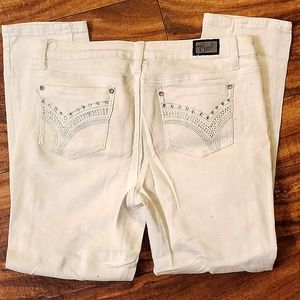 WHITE EARL JEANS W/FANCY POCKETS